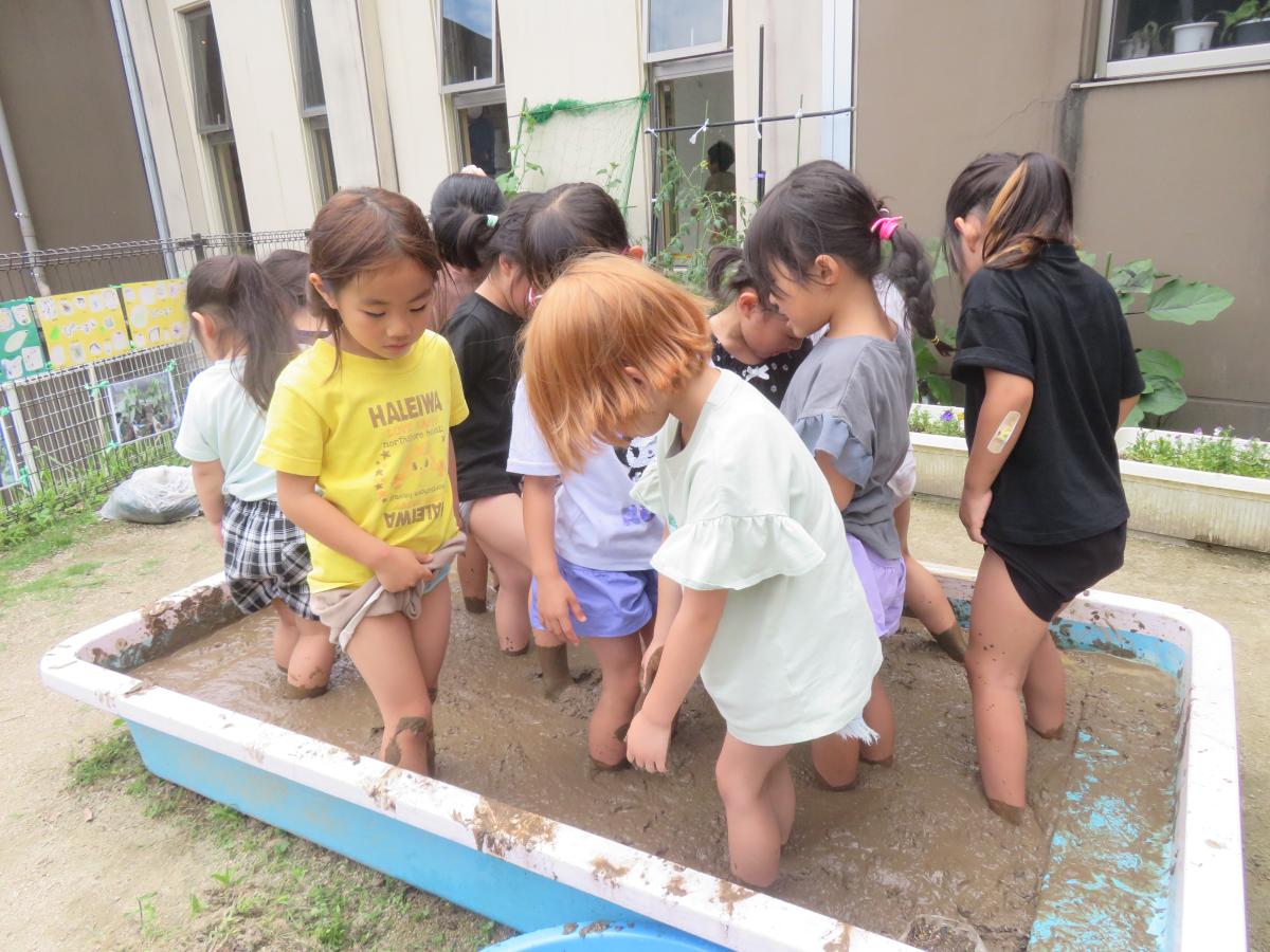 あぜかりこども園